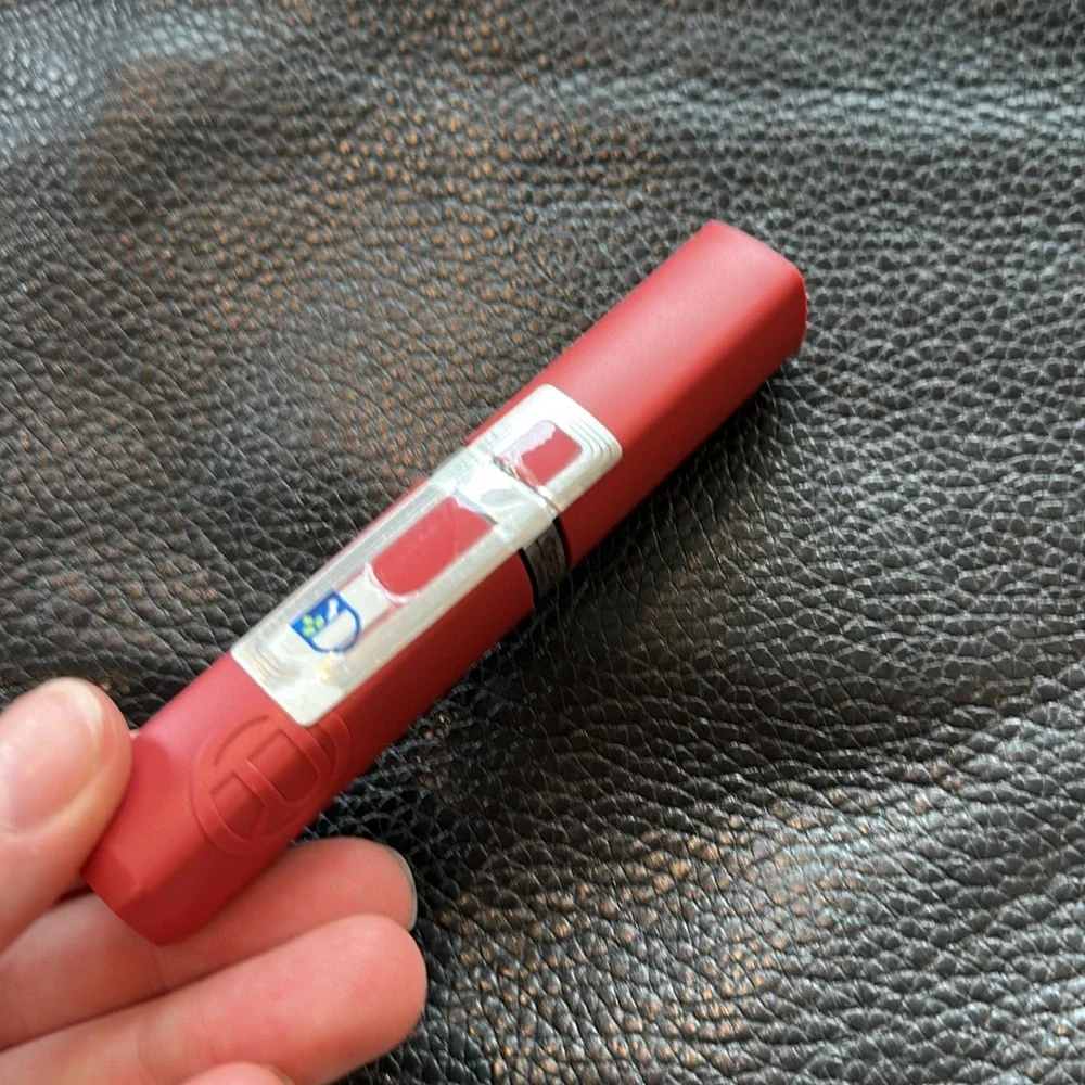 L'Oreal Lip Gloss - Deep Rose